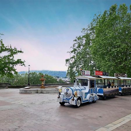 Quartier Du Chateau, Superbe Appartement Avec Parking 波城 外观 照片
