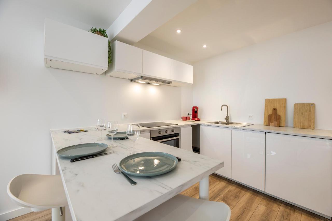 Quartier Du Chateau, Superbe Appartement Avec Parking 波城 外观 照片